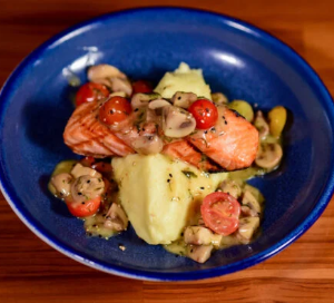 SALMÓN DINOVERSO